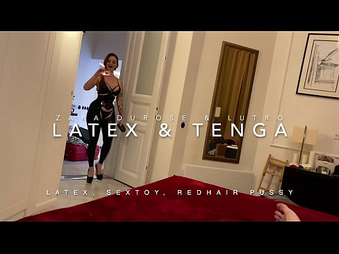 ❤️ Jaruma mai jajayen kaya sanye da rigar latex mai cin duri Batsa vk ☑